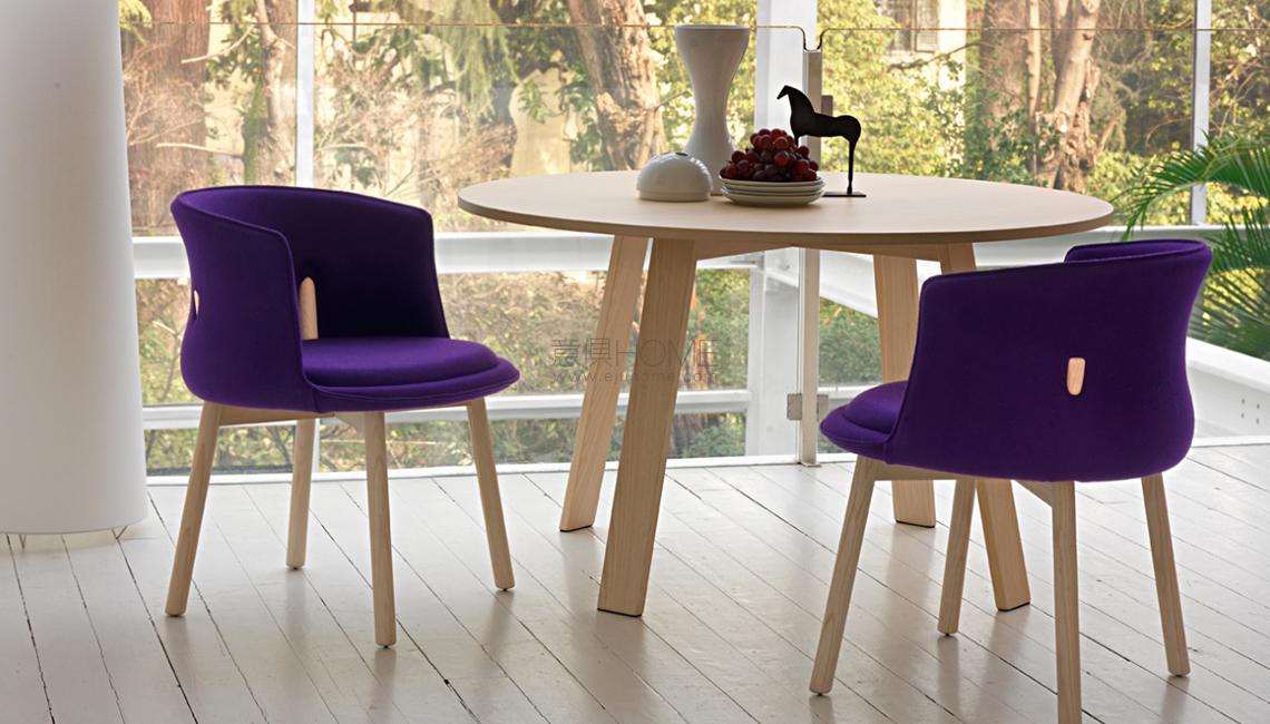 Peg Chair 休闲椅