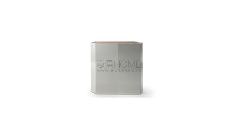 DOMUS MADIA 边柜