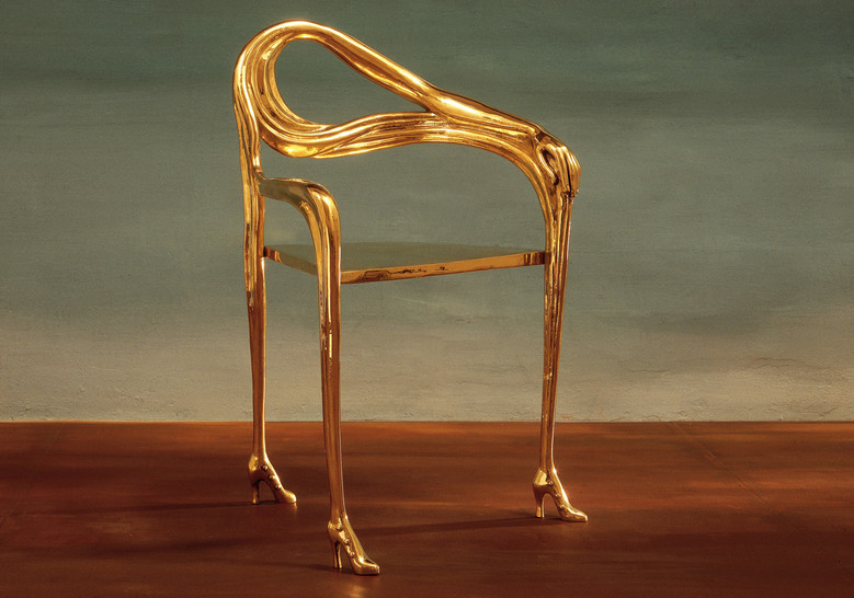 SILLÓN-ESCULTURA LEDA餐椅