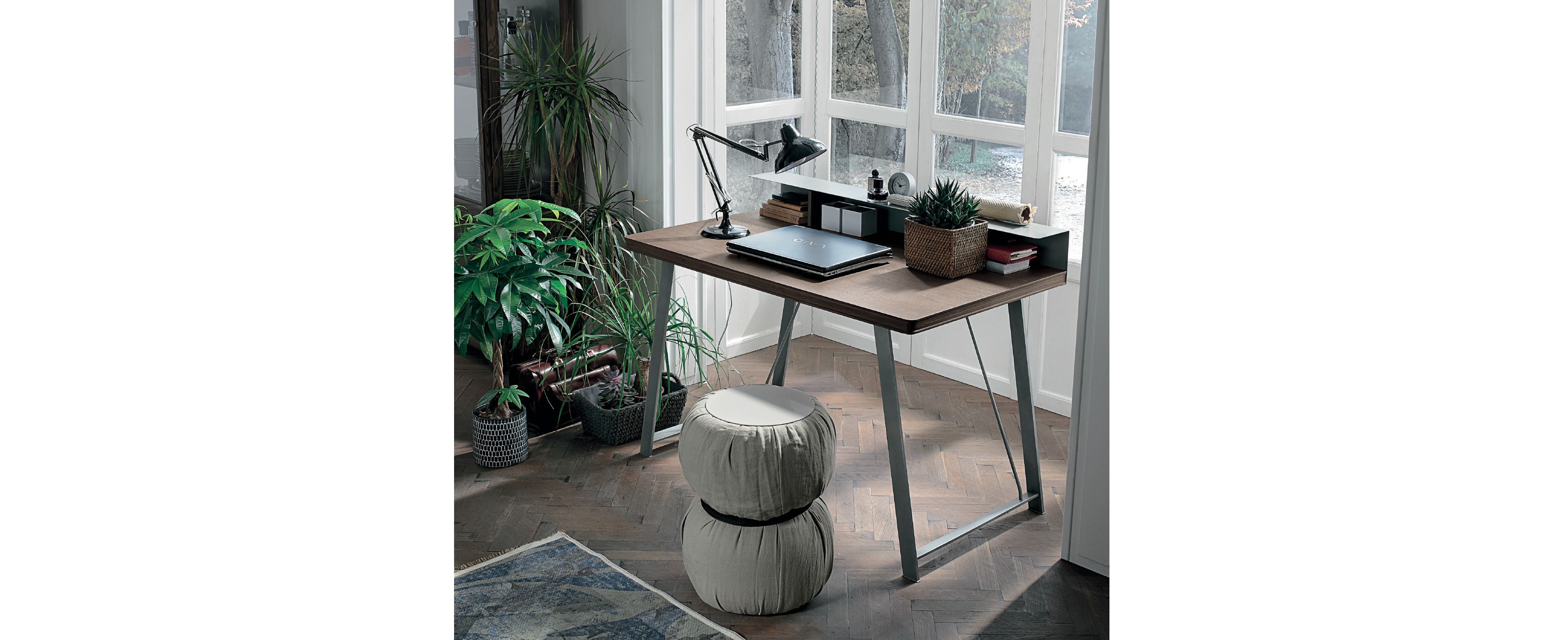WRITING DESK MEDEA书桌