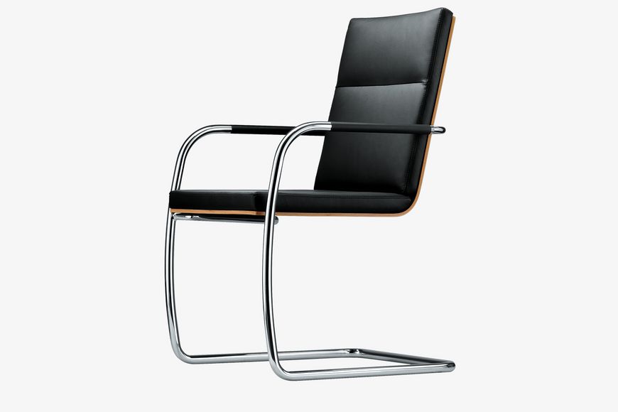 S 61 CANTILEVER CHAIR 休闲椅