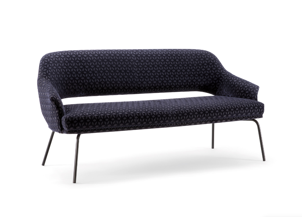 WINGS SOFA WITH METAL BASE O76 DL多人沙发